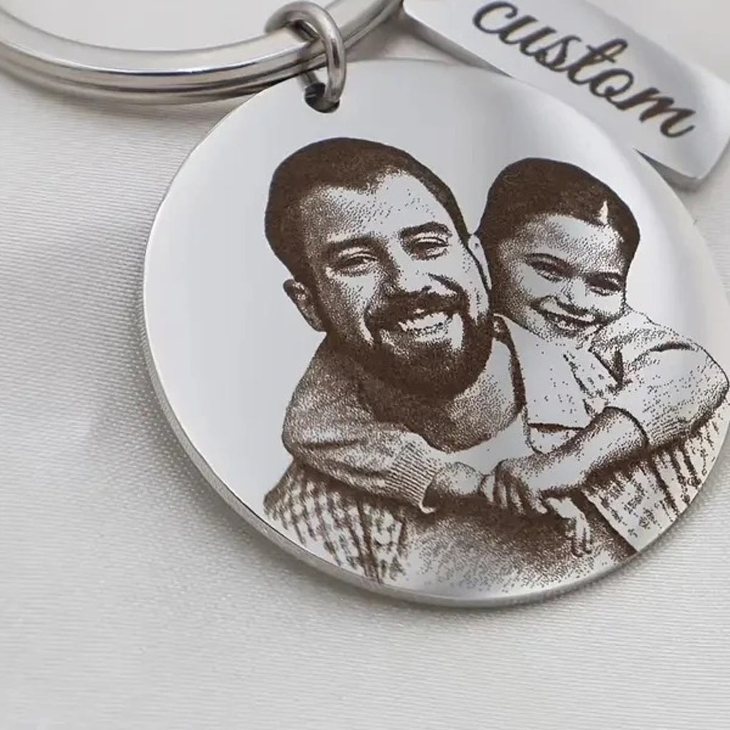 Close-up of the engraved photo and the small text tag