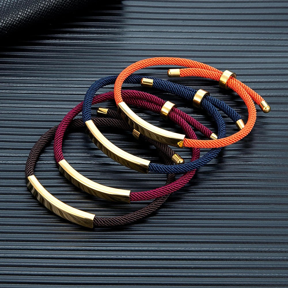 Pulseras de cordón en varios colores